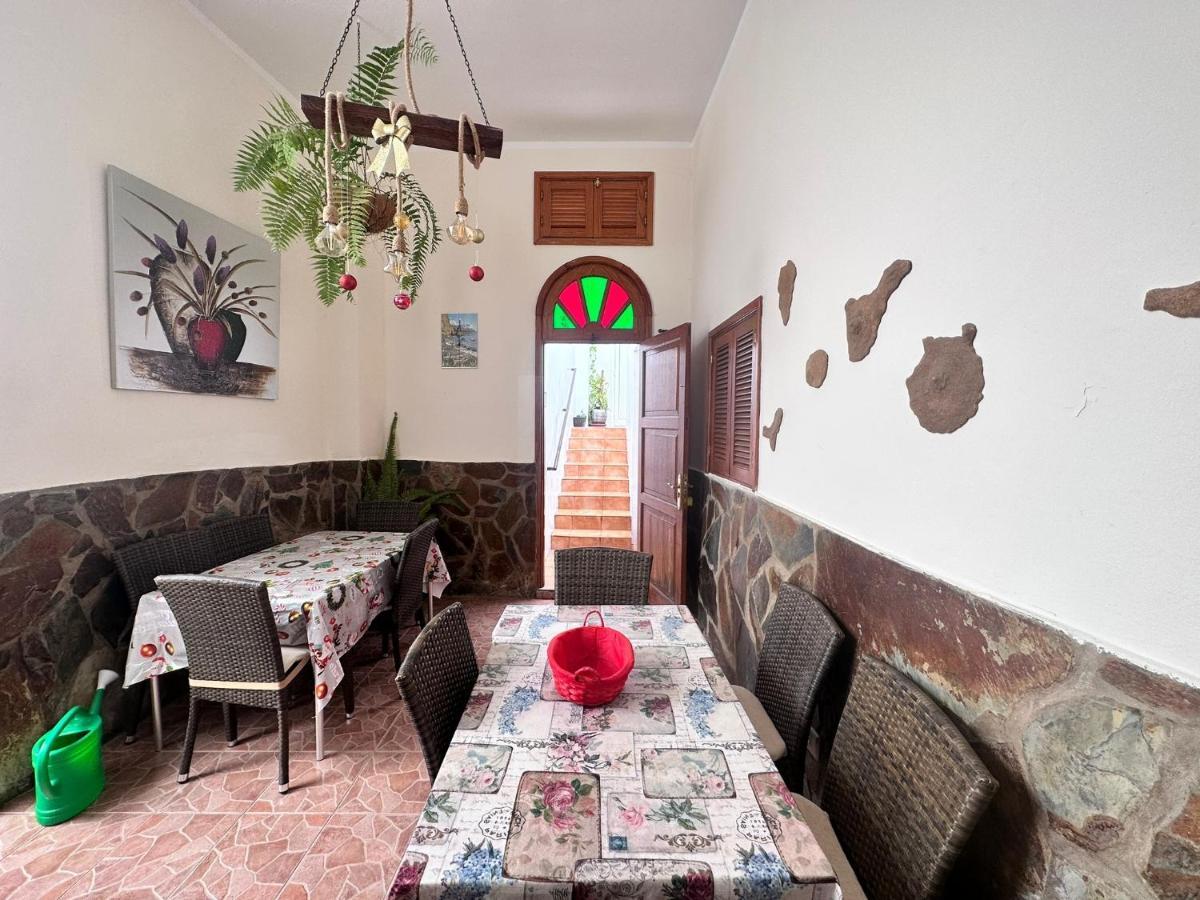 Casa Alamo Agaete Hotell Agaete  Eksteriør bilde