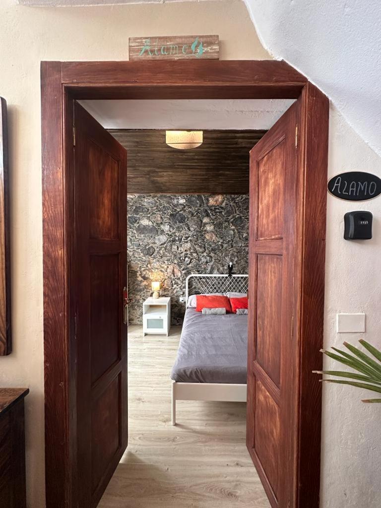 Casa Alamo Agaete Hotell Agaete  Eksteriør bilde